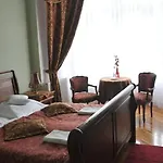 Hotel apartamentowy Pałac Brunów Lwowek Slaski