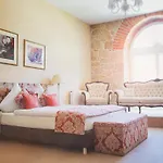 Hotel apartamentowy Pałac Brunów Lwowek Slaski