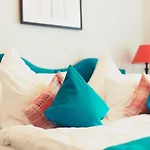Palac Brunow - Wellness & Aparthotel Lwowek Slaski