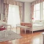 Hotel apartamentowy Pałac Brunów 4*