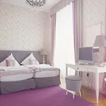 Palac Brunow - Wellness & Aparthotel Lwowek Slaski