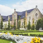 Pałac Brunów Hotel apartamentowy Lwowek Slaski