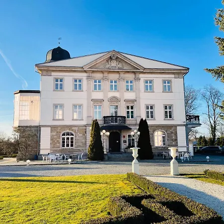 Schloss Braunau 4*