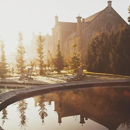 Palac Brunow - Wellness & Lwówek Śląski