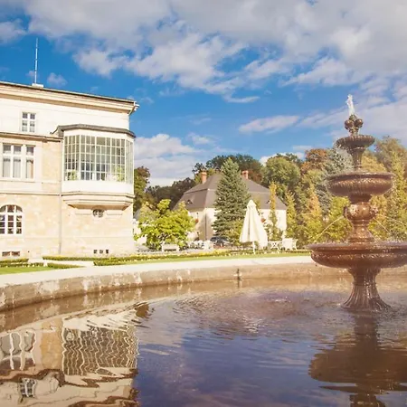 Lägenhetshotell Palac Brunow - Wellness &