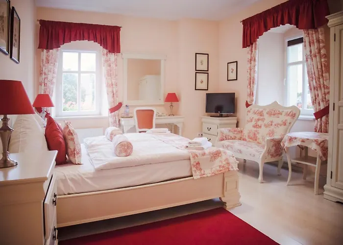 Palac Brunow - Wellness & Aparthotel Lwowek Slaski