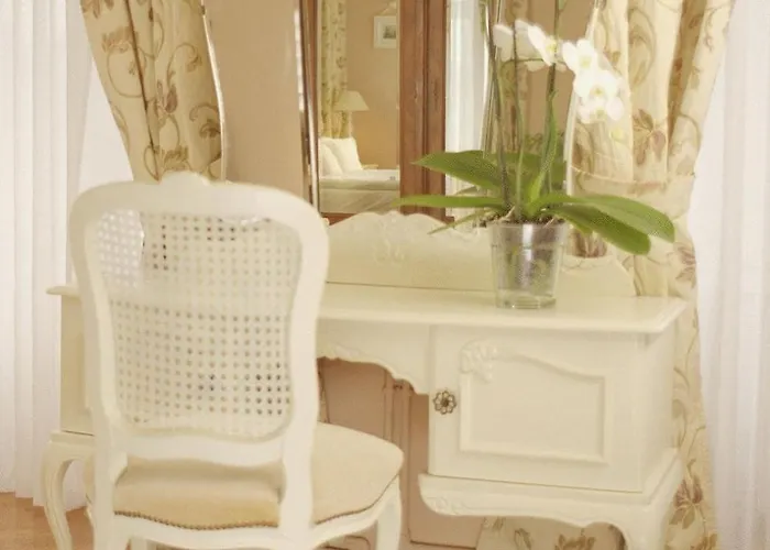 Palac Brunow - Wellness & Aparthotel Lwowek Slaski