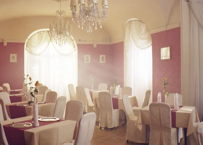 Palac Brunow - Wellness & 4* Lwowek Slaski