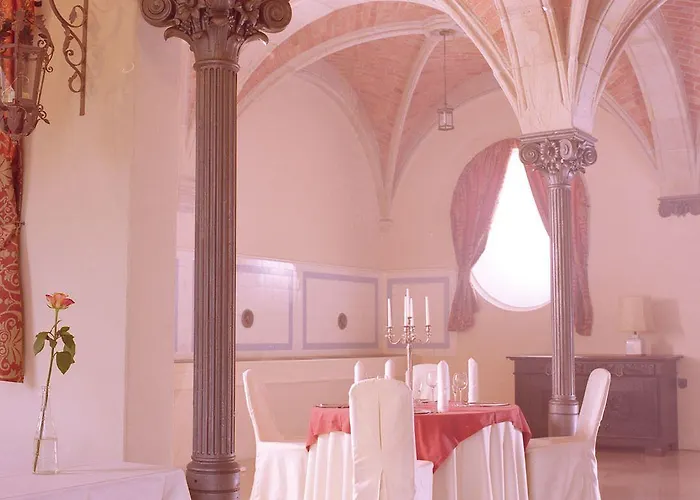 Lägenhetshotell Palac Brunow - Wellness & Lwowek Slaski