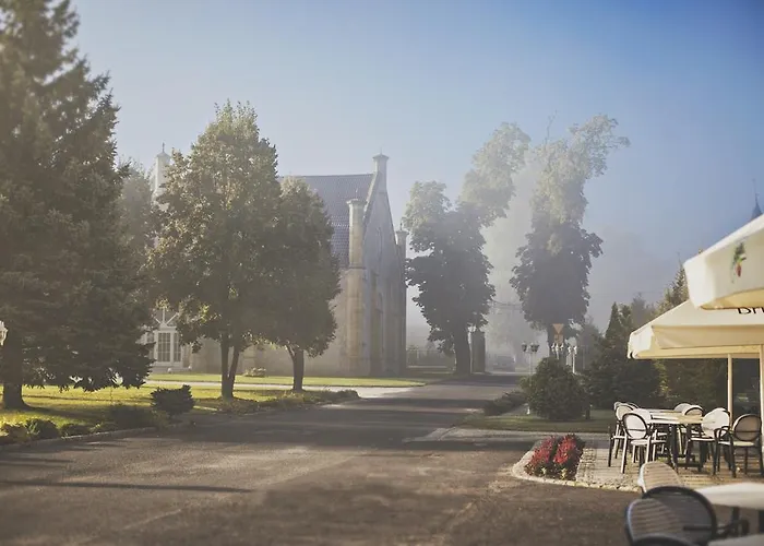 Palac Brunow - Wellness & Lwowek Slaski