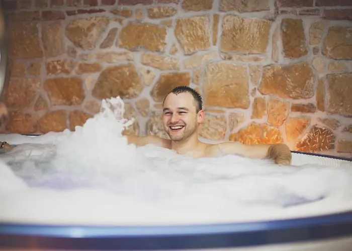 Palac Brunow - Wellness & Lwowek Slaski